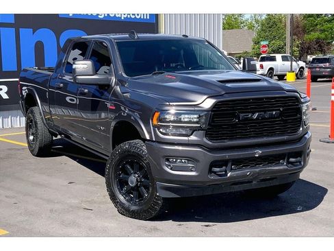 Used 2023 RAM 2500 Limited AWD/4WD image 2