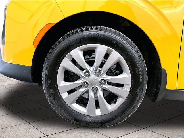 Used 2020 Kia Soul LX FWD image 9