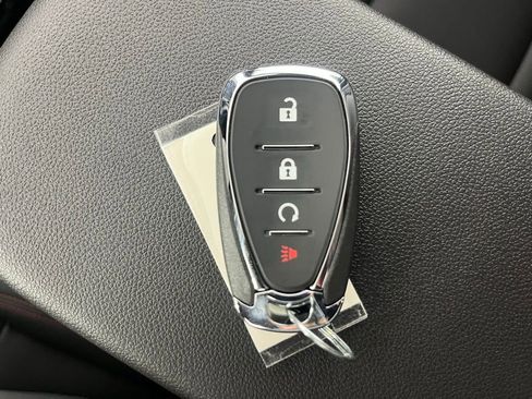 New 2026 Chevrolet Trax RS w/ Sunroof Package image 39