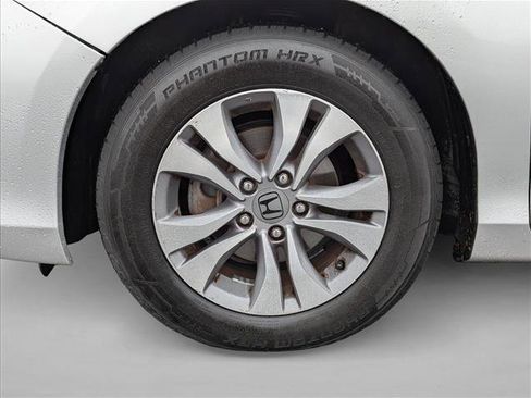 Used 2015 Honda Accord LX image 9