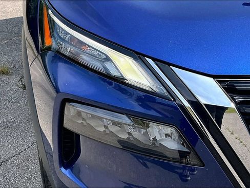 Used 2023 Nissan Rogue S AWD/4WD image 28