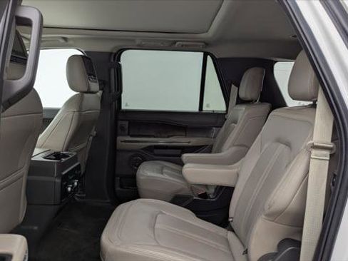 Used 2018 Ford Expedition Max Limited w/ Equipment Group 301A RWD image 17