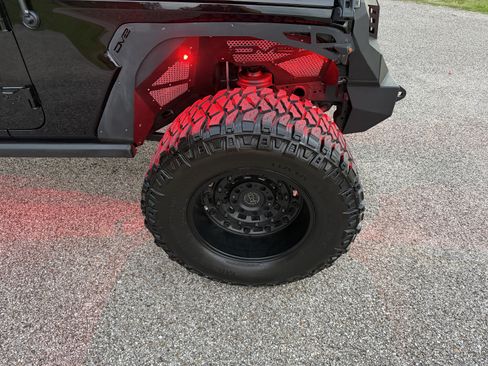 Used 2022 Jeep Gladiator Rubicon w/ Trailer Tow Package AWD/4WD image 31
