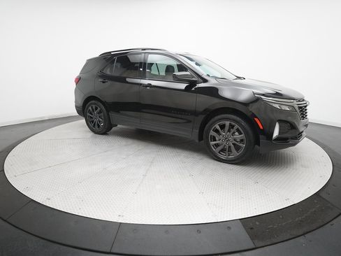 Used 2023 Chevrolet Equinox RS image 13