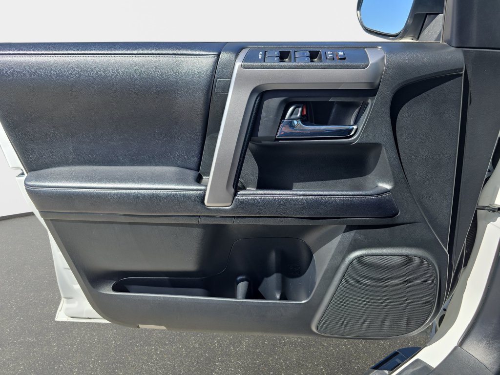 Used 2019 Toyota 4Runner SR5 Premium AWD/4WD image 29