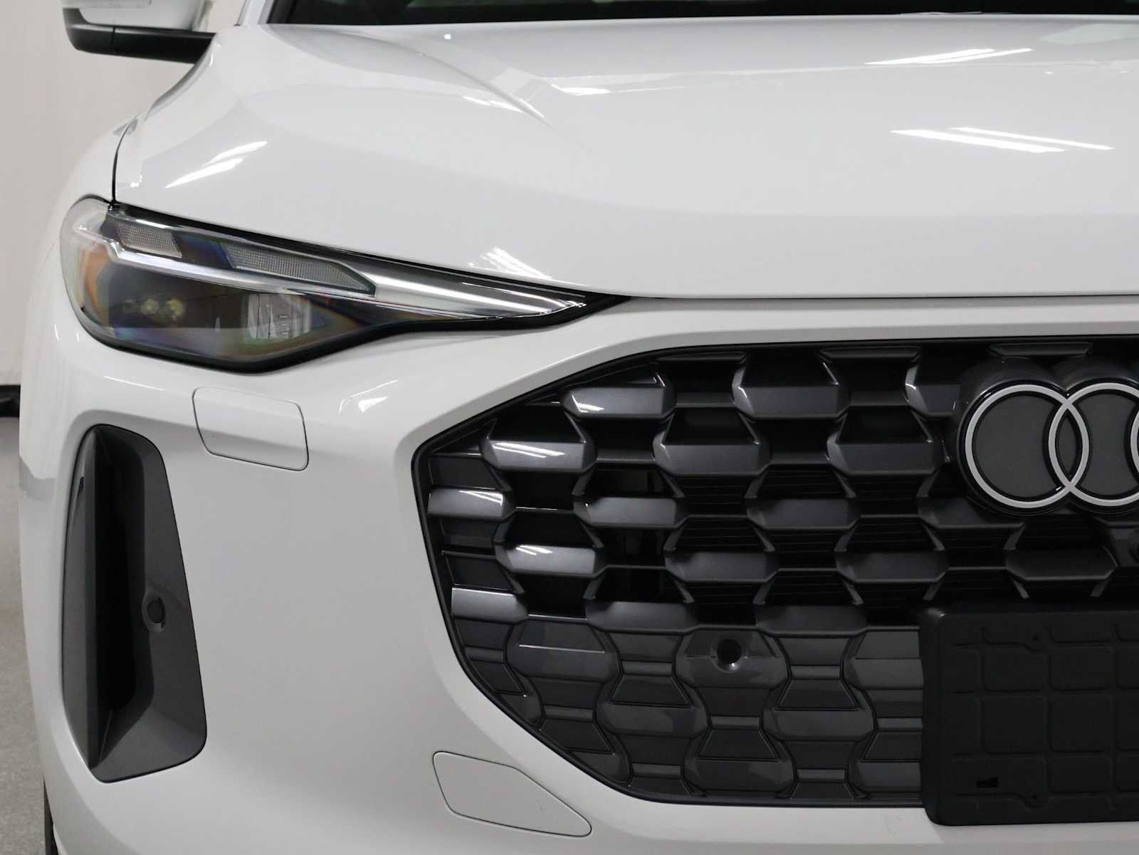New 2026 Audi Q5 Premium AWD/4WD image 15