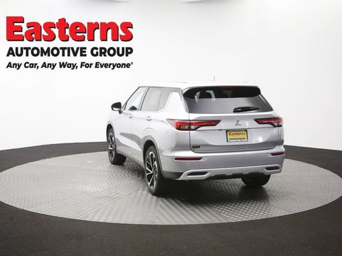 Used 2024 Mitsubishi Outlander SE FWD image 66
