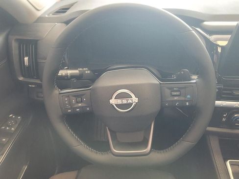 New 2026 Nissan Pathfinder Platinum AWD/4WD image 16
