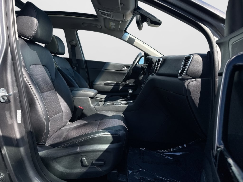 Used 2018 Kia Sportage EX w/ EX Technology Package AWD/4WD image 37