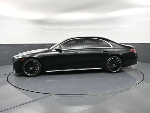 Used 2026 Mercedes-Benz S 580 4MATIC Sedan image 2