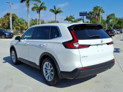 Used 2025 Honda CR-V EX image 13