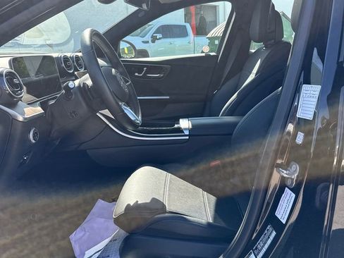 Used 2025 Mercedes-Benz C 300 4MATIC Sedan image 3