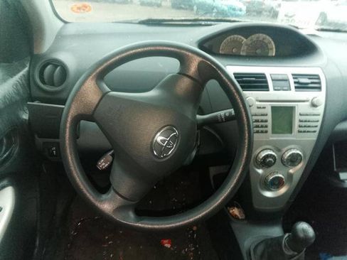 Used 2008 Toyota Yaris S FWD image 34