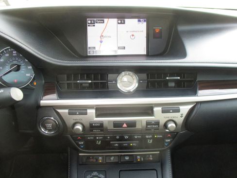 Used 2016 Lexus ES 350 image 12