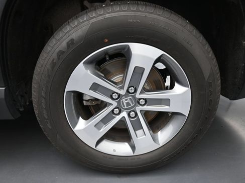 Used 2025 Honda Pilot EX-L image 28