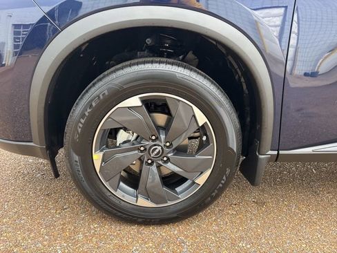 New 2026 Nissan Rogue SV image 8