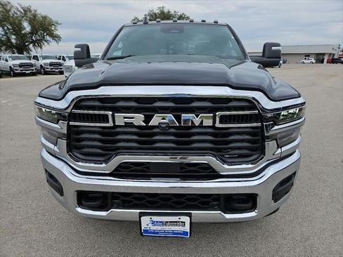 New 2026 RAM 3500 Tradesman AWD/4WD image 42
