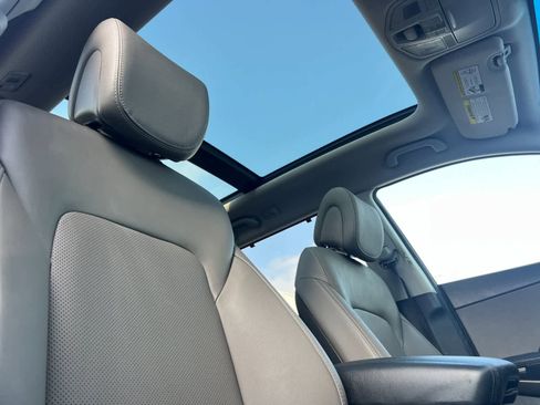 Used 2019 Hyundai Santa Fe XL image 18