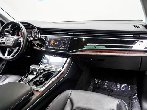 Used 2022 Audi Q8 Premium Plus w/ Premium Plus Package image 17