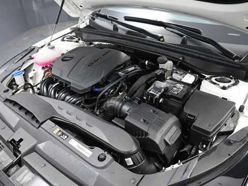 Used 2025 Kia K5 LXS image 13