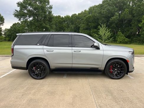 Certified 2024 Cadillac Escalade Sport w/ LPO, ONYX Package AWD/4WD image 10