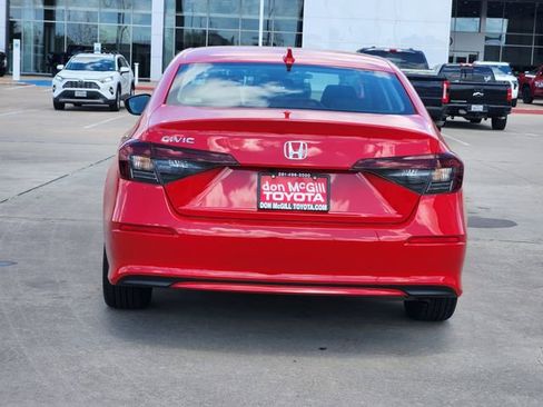 Used 2025 Honda Civic LX image 6