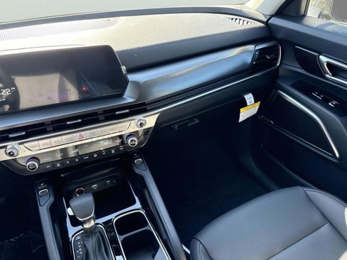 New 2025 Kia Telluride S image 15