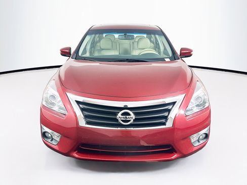 Used 2013 Nissan Altima 2.5 SL w/ 2.5 Moonroof Pkg FWD image 2