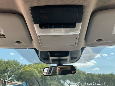 Used 2025 Nissan Rogue SV FWD image 20