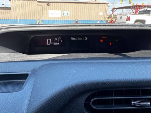 Used 2016 Toyota Prius C Two image 26