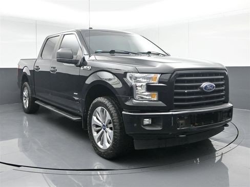 Used 2017 Ford F150 XL w/ Equipment Group 101A Mid AWD/4WD image 1