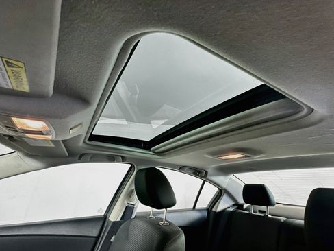 Used 2012 MAZDA MAZDA3 i Touring FWD image 23