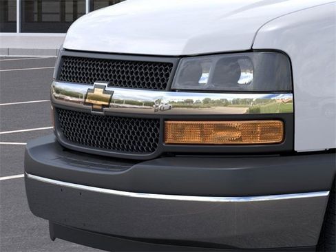 New 2025 Chevrolet Express 2500 w/ Driver Convenience Package image 13