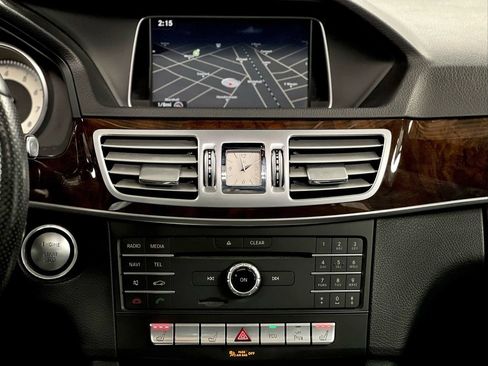 Used 2016 Mercedes-Benz E 350 4MATIC Wagon image 26