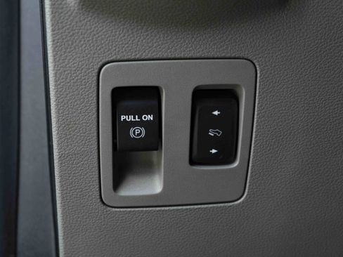 Used 2019 Ford F150 XLT w/ Equipment Group 302A Luxury RWD image 38