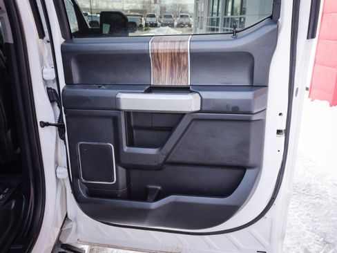 Used 2018 Ford F150 Lariat w/ Equipment Group 502A Luxury image 31