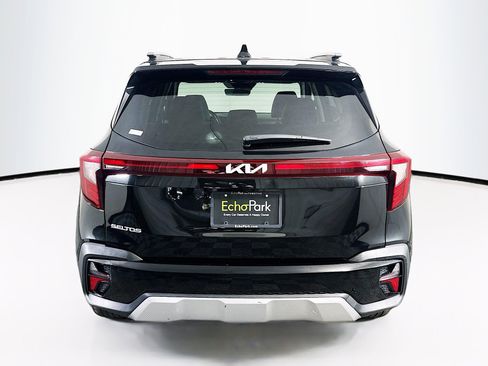 Used 2025 Kia Seltos S FWD image 7