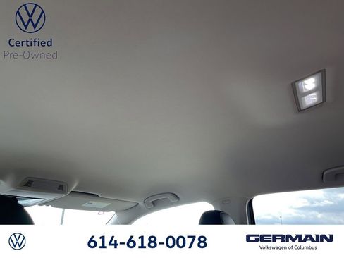 Used 2025 Volkswagen Atlas SE image 21