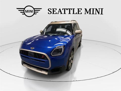 Certified 2025 MINI Cooper Countryman S w/ Comfort Package Max image 4