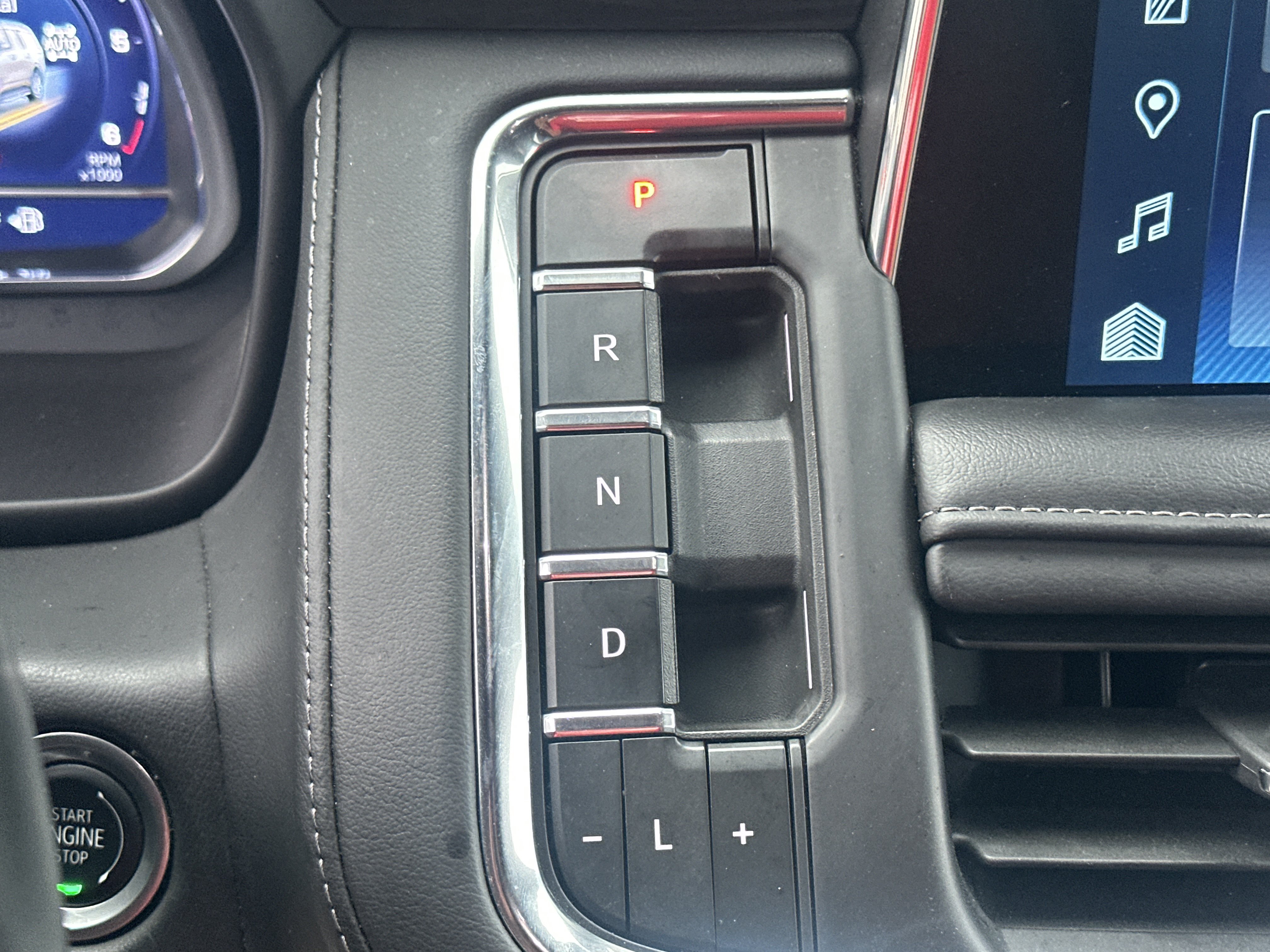 Used 2024 Chevrolet Tahoe LT AWD/4WD image 29