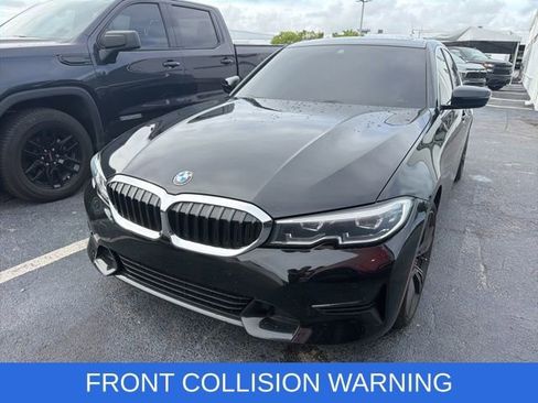 Used 2022 BMW 330i Sedan w/ Driving Assistance Package RWD image 3