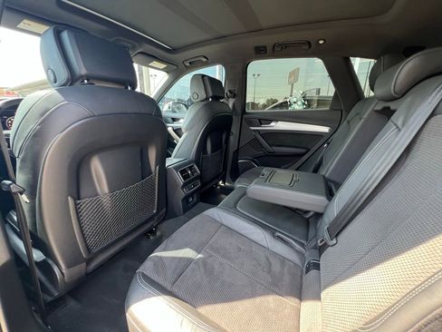 Used 2018 Audi SQ5 Premium Plus w/ Navigation Package image 17