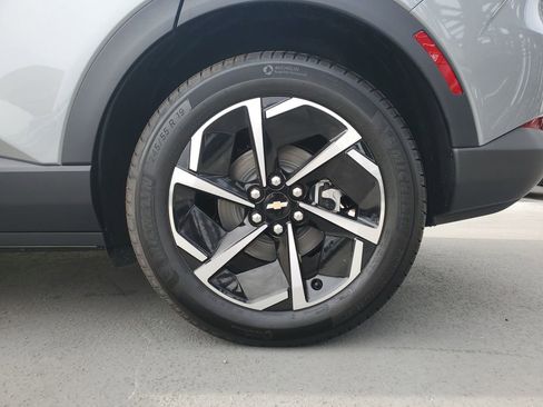 New 2026 Chevrolet Equinox EV LT image 5