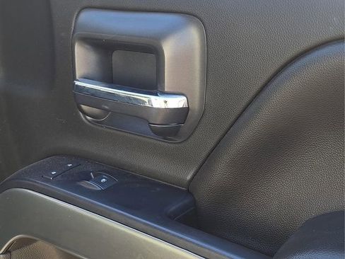 Used 2018 Chevrolet Silverado 1500 LT w/ Texas Edition image 14