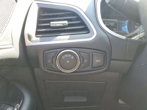 Used 2016 Ford Edge SEL w/ Equipment Group 201A image 24