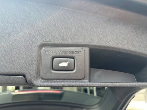 Used 2023 Acura RDX AWD image 17