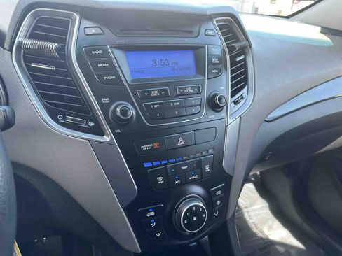 Used 2014 Hyundai Santa Fe Sport image 15