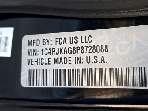 Used 2023 Jeep Grand Cherokee L Altitude image 36