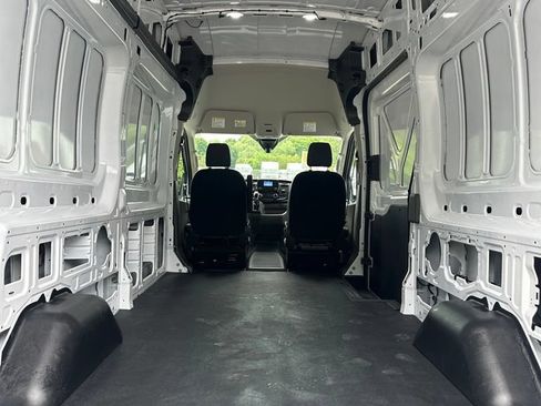 Used 2024 Ford Transit 250 148 High Roof RWD image 21