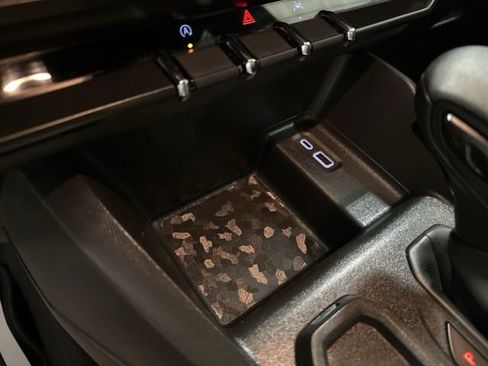 Used 2024 Chevrolet Colorado W/T image 27